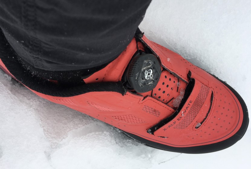 pearl izumi x-alp elevate - the boa lacing system allows for micro adjustments to customize the...