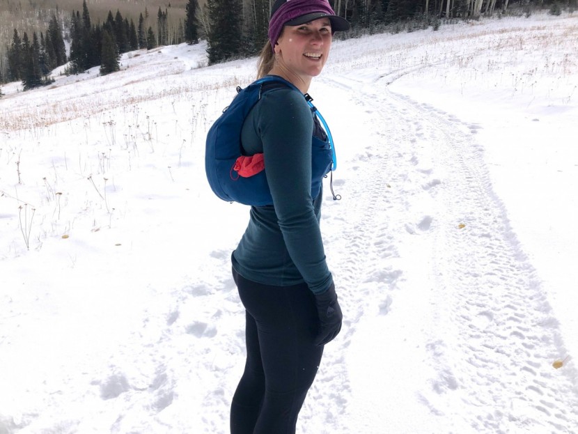 columbia titanium omni-heat 3d knit tights for women - a look at the side view of the pant that hugs the body.