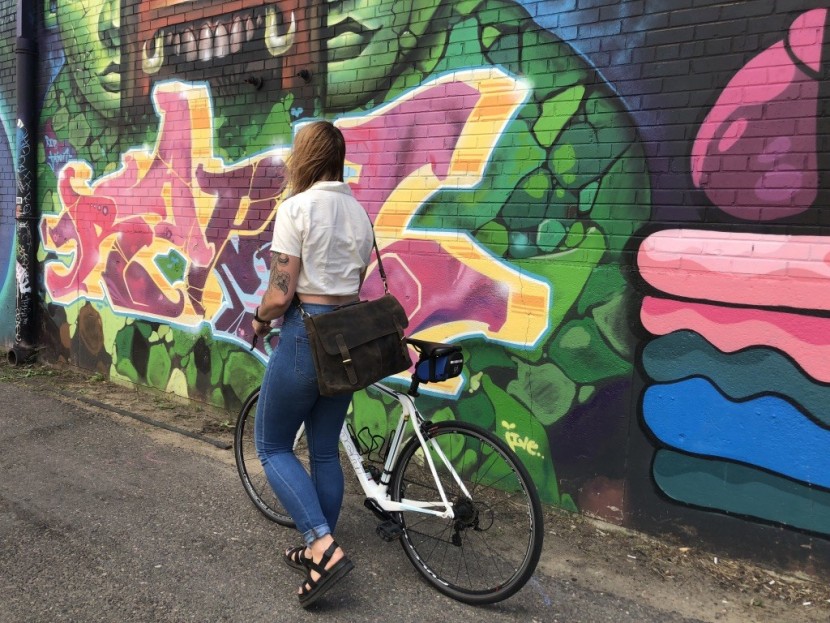 komal c buffalo hunter - this bags looks stylish next to a bike, but the two are not...