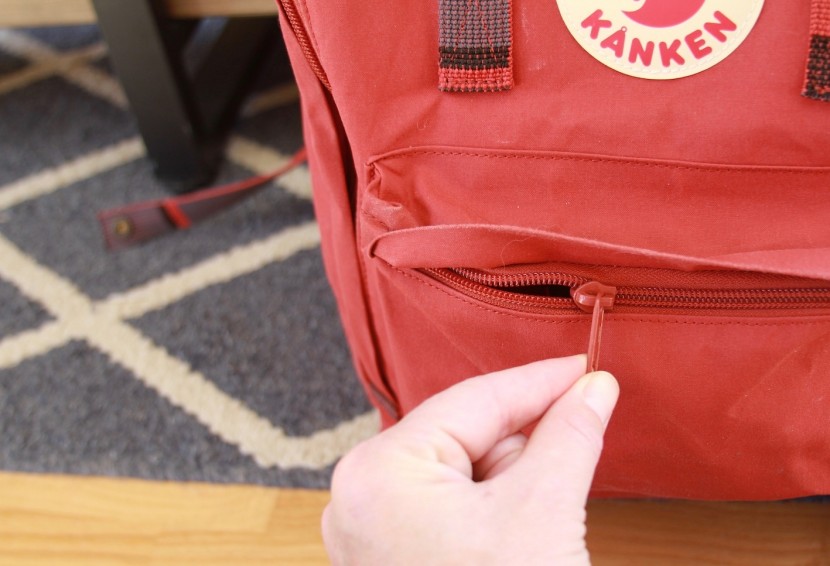 fjallraven kanken 15&quot; - the zippers are large and easy to use. they are also ykk brand and...