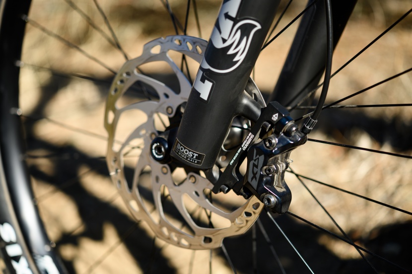 the 4-piston shimano slx brakes are awesome.