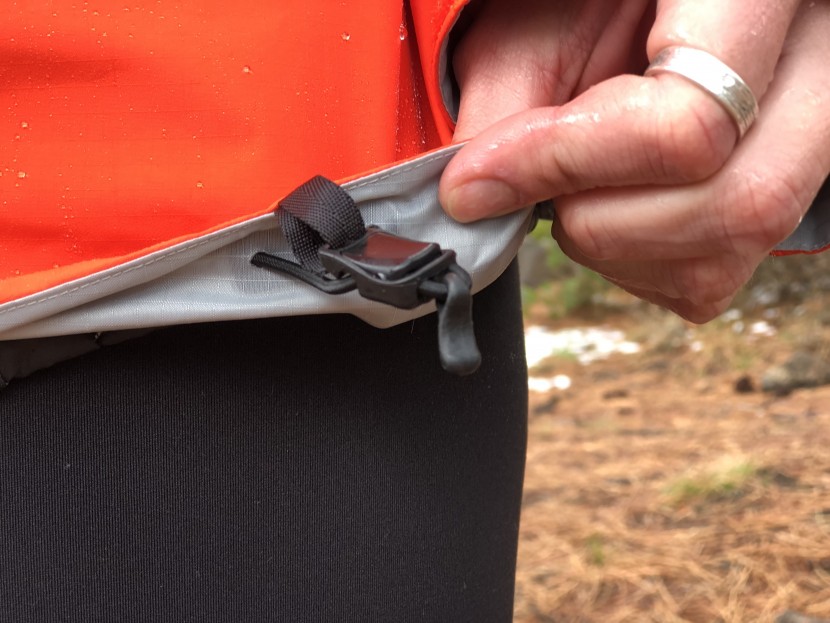 arc'teryx zeta sl for women - dual waist adjustments and a drop hem help keep you better protected...