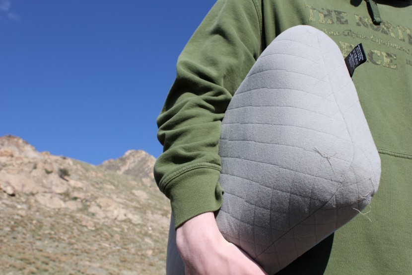 cocoon air-core ultralight - for its sheer size, the air-core is surprisingly lightweight...