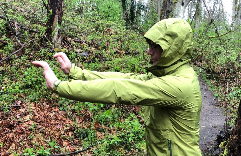 outdoor research interstellar - when we reached forward or above our heads, the sleeves didn&#039;t pull...