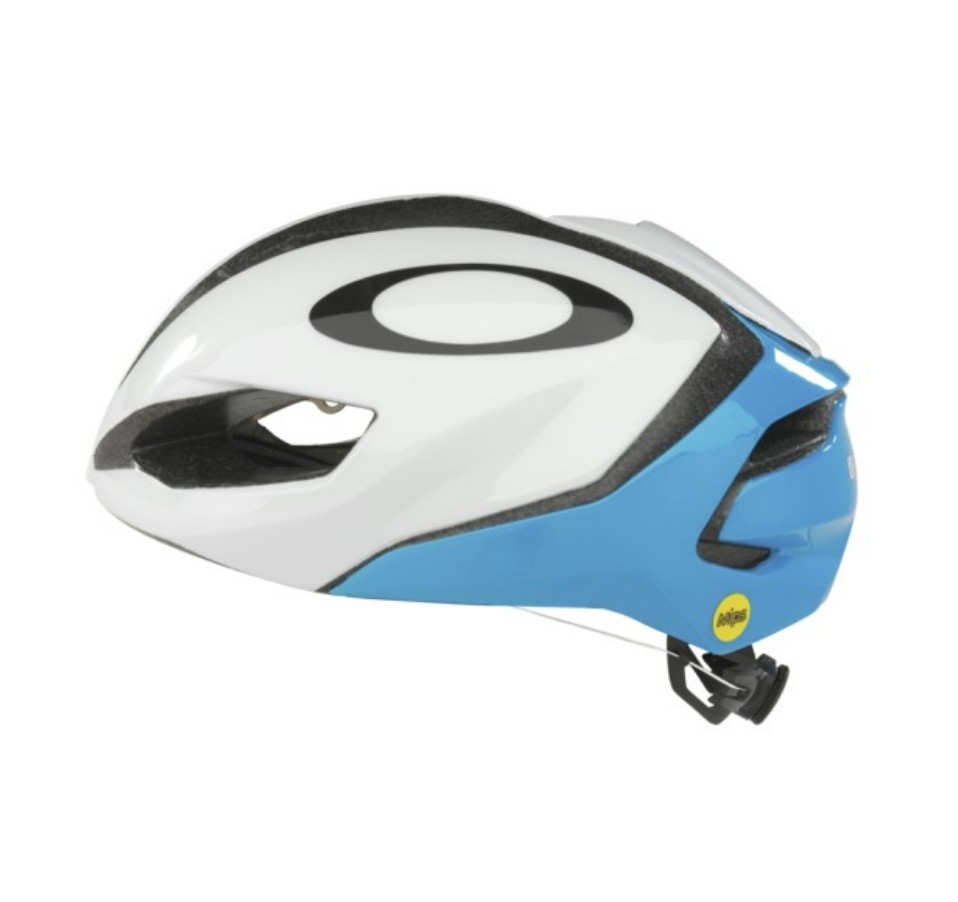 oakley aro5 road bike helmet review