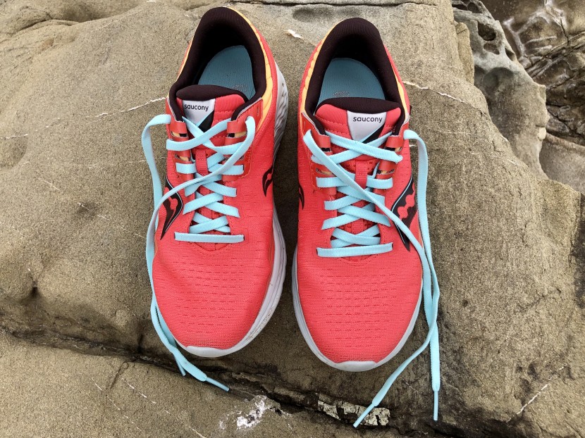 26.5サイズ　Saucony Kinvara ホワイト/オレンジ/ネイビー Amazon.com | Saucony S20619-26-400 Future/Blue 8 | Road Running