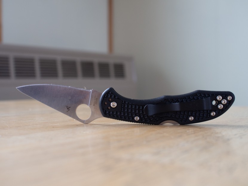 spyderco delica 4 - spyderco&#039;s delica has a wide (in this case, the distance up and...