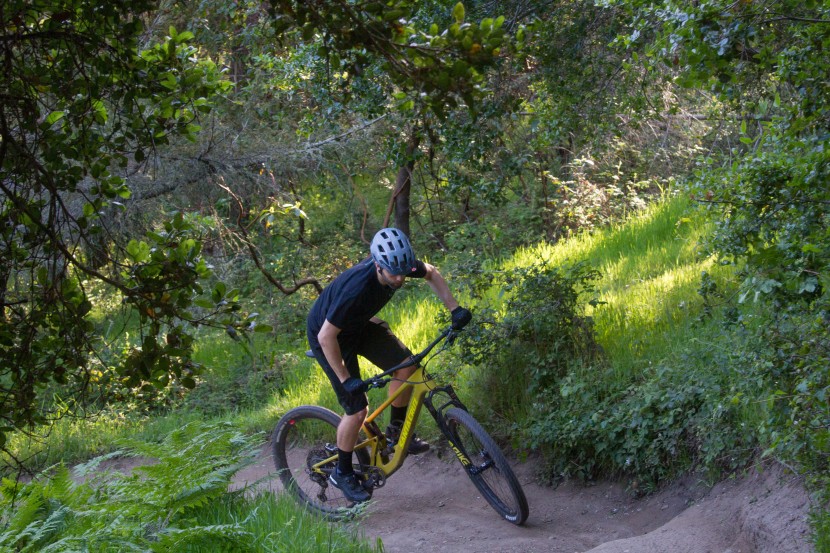 leatt dbx 2.0 - the vents do a great job of keeping things cool on the climbs.