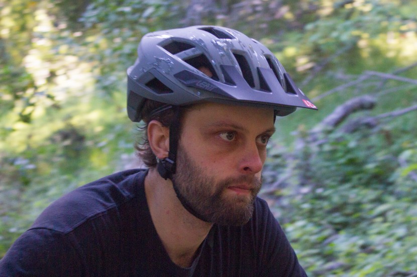 leatt dbx 2.0 - the small, non-adjustable visor doesn't stack up with the best...