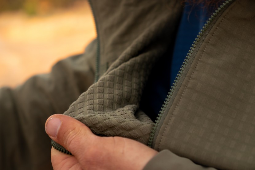 patagonia r1 techface hoody - the grid fleece pillows are thin on the techface, resulting in a...