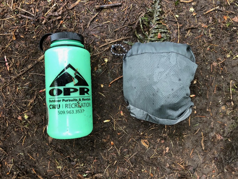 rain pants womens - the helium&#039;s packed volume was super compact. the helium tucks away...