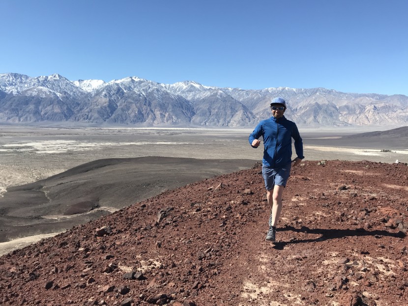 mountain hardwear kor preshell hoody - running in death valley np was not even enough to make us sweat...