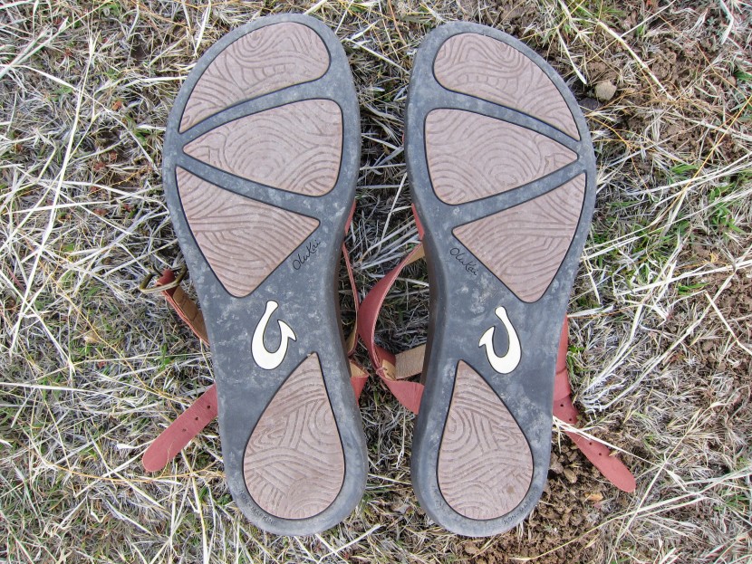 olukai upena - the upena's relatively smooth soles are not designed for great...
