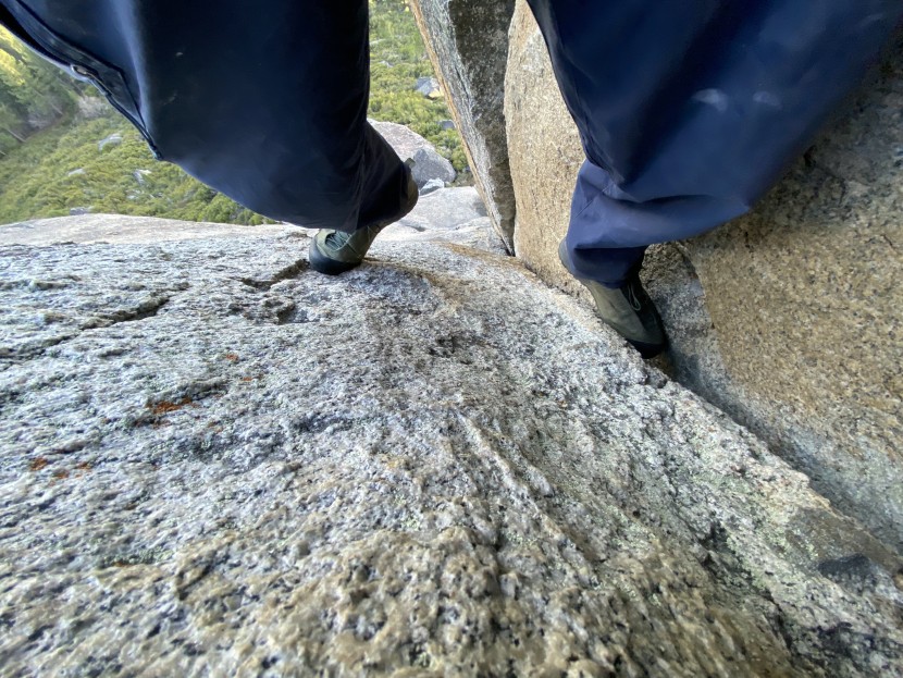 arc&#039;teryx konseal fl - the uber-thick rand helps protect our feet when shoving them into...