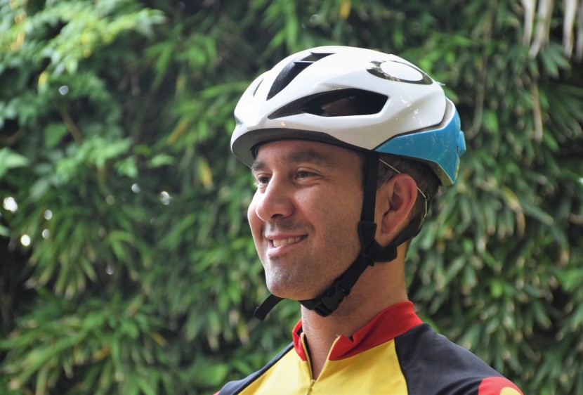 the aro5 from oakley is a semi-aero design that balances a sleek...