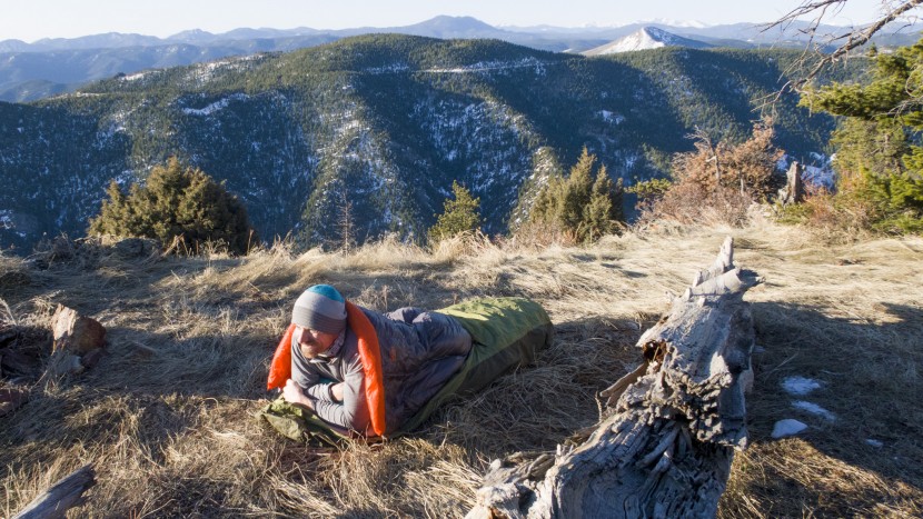 rei co-op magma trail quilt 30 - the rei trail magma 30 quilt has a generous shoulder width, keeping...