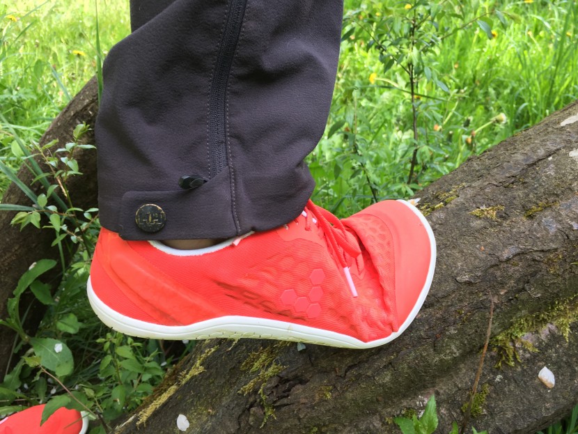 vivobarefoot stealth iii for women - this photos shows the problematic pinch point at the toes of the...