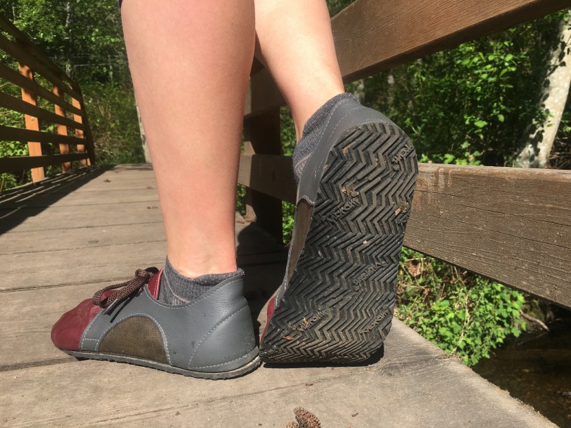 softstar adult dash runamoc - we love the new omniflex sole from vibram, used in the softstar dash...