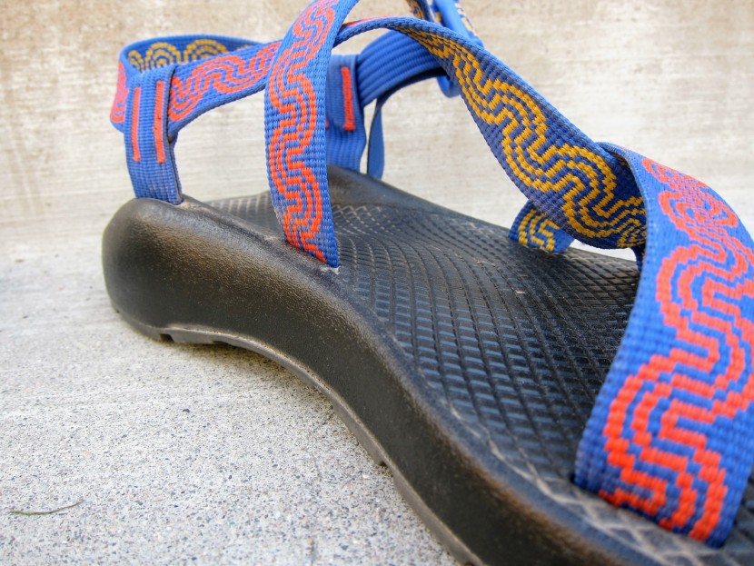sandals womens - some sandals have lots of contouring in their footbeds, to offer...