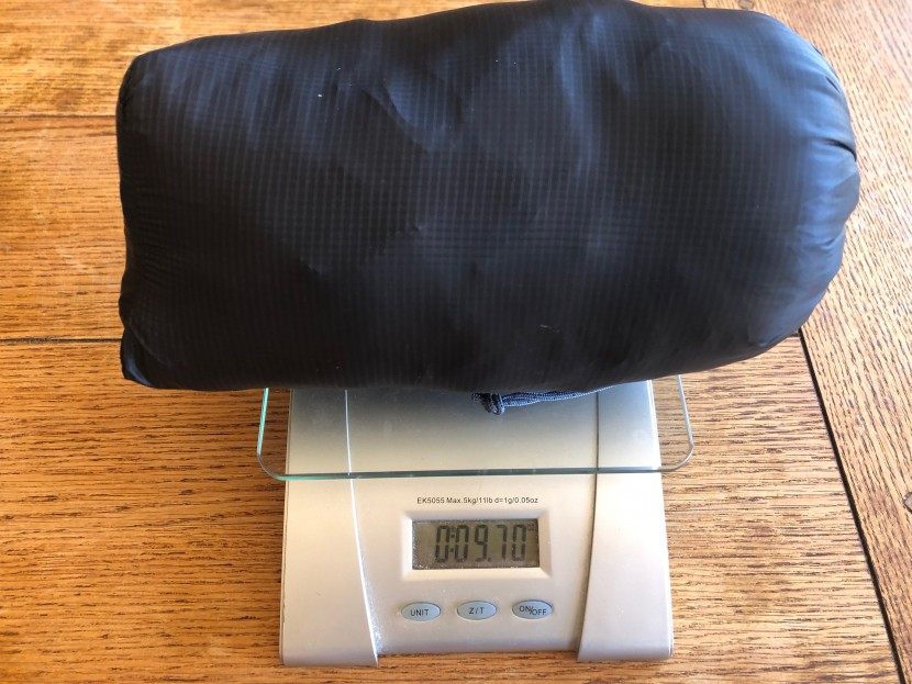 arc&#039;teryx nuclei fl for women - low-weight and easy to pack inside the included stuff sack.