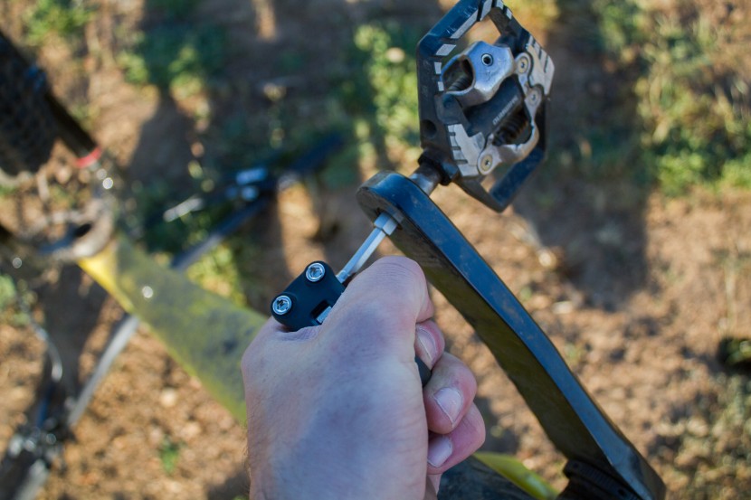 syncros matchbox 16 - the plastic frame stands up well to high torque as long as the chain...