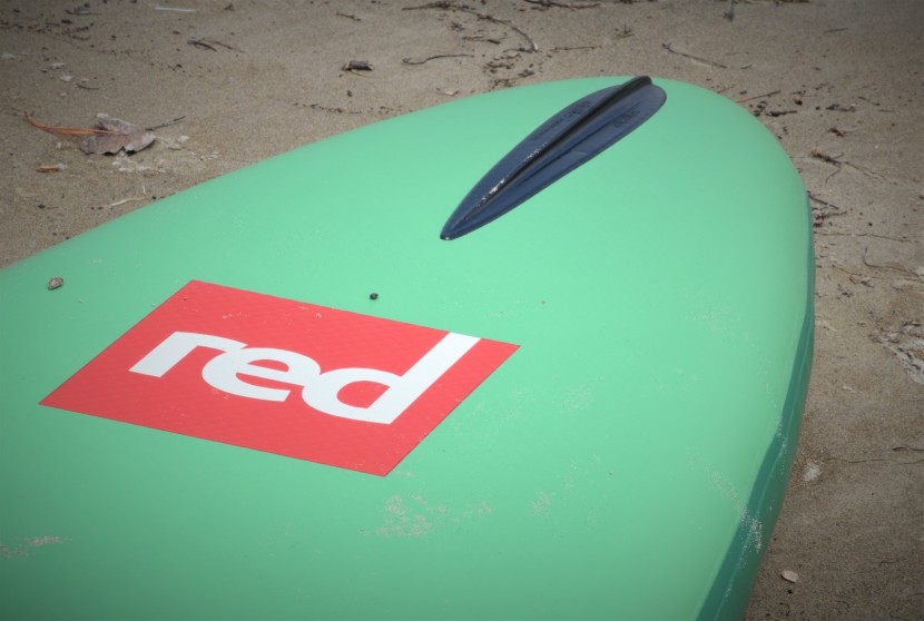 the nose runner fin enhances the board's ability to track in a...