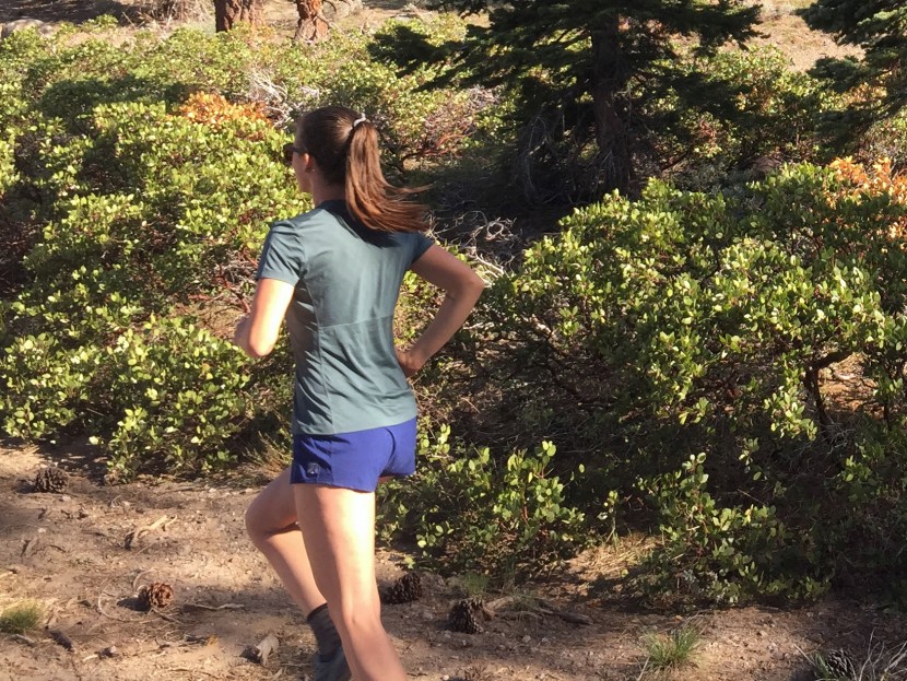 salomon xa tee for women - the two-paneled back creates a flattering fit without being too boxy...