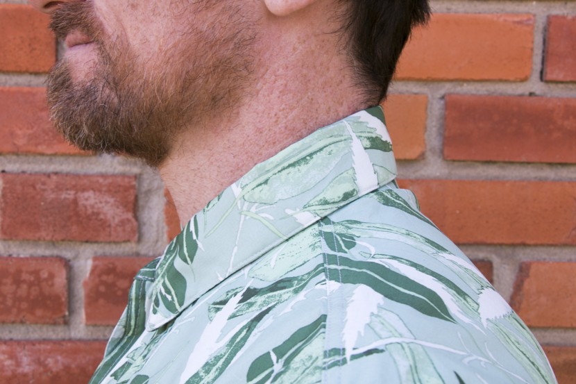 the sol patrol ii features a double-collar that can be flipped up...