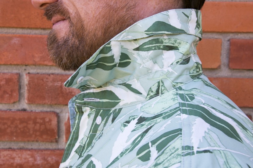 the sol patrol ii features a double-collar that can be flipped up...