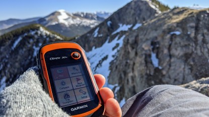 how to choose a handheld gps