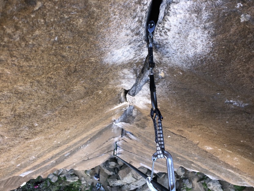 black diamond camalot z4 - the double axle design allows for a greater range of placement per...