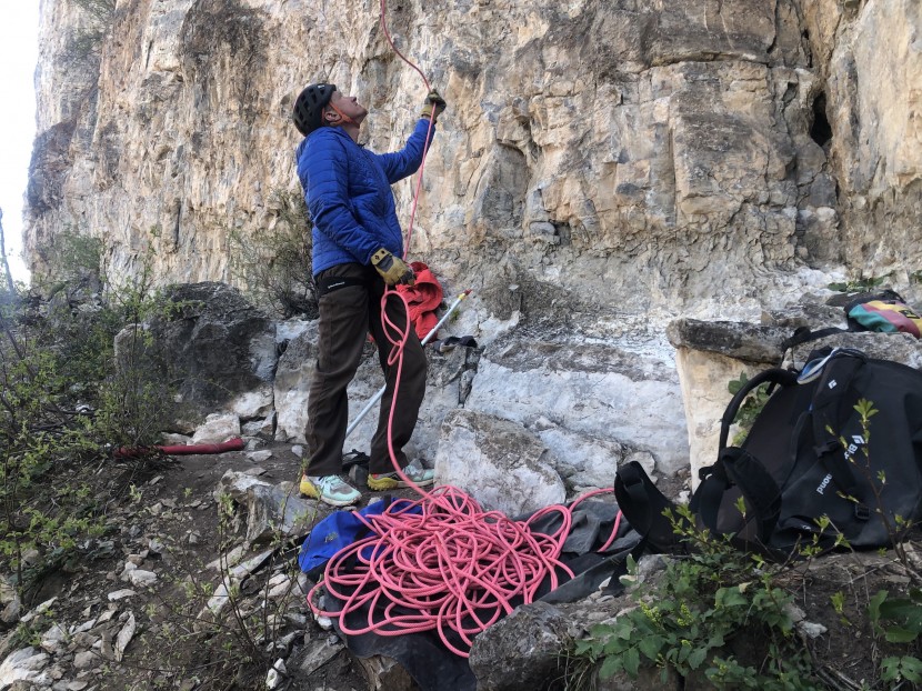 we sometimes found it a bit difficult belaying with the edelrid boa...