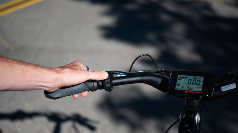 rad power radcity 4 - the controls are intuitive with good ergonomics while the screen is...