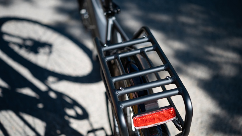 rad power radcity 4 - rad power equipped this bike with most of the features you'd...