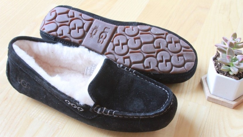 slippers womens - the ugg ansley moccasin provides excellent coziness and comfort for...