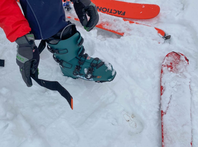 lange xt3 120 - the traditional, four-buckle form of the lange xt3 is much of its...