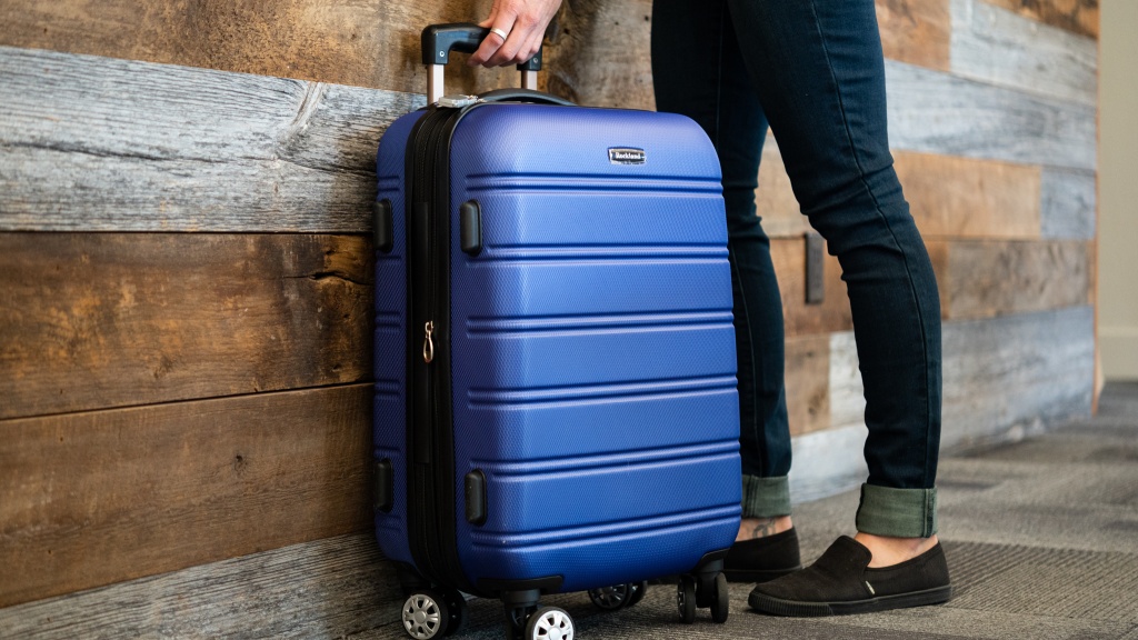 Luggage Reviews - GearLab