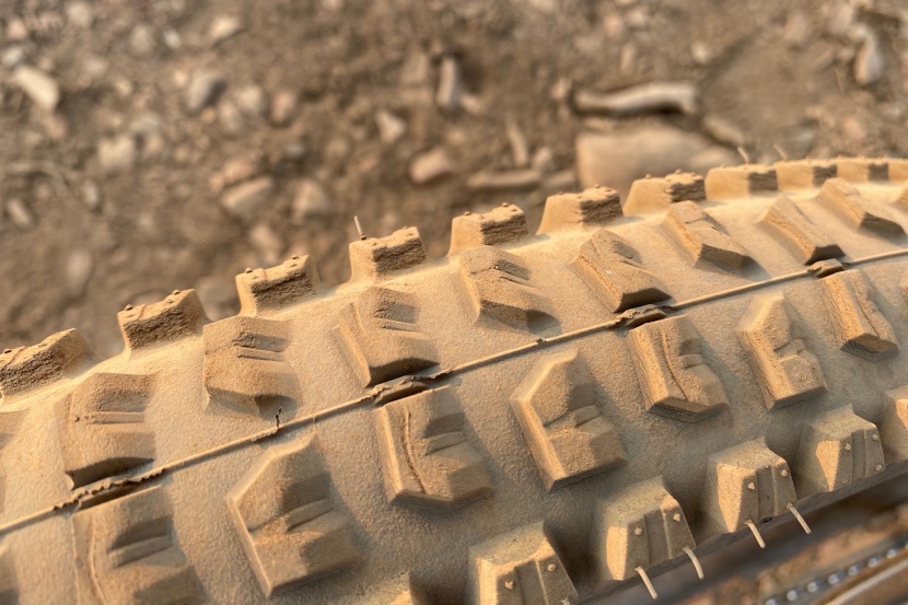 continental der kaiser projekt protection apex - this photo was taken after about 250 miles of testing. the side...