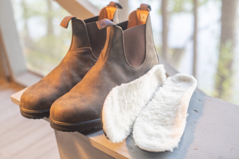 blundstone thermal chelsea - just look how plush those shearling insoles are!