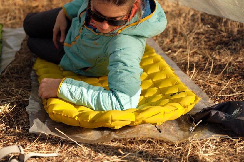 rei co-op flash 3-season - the quilted pattern did feel quite nice when flat on our back. when...
