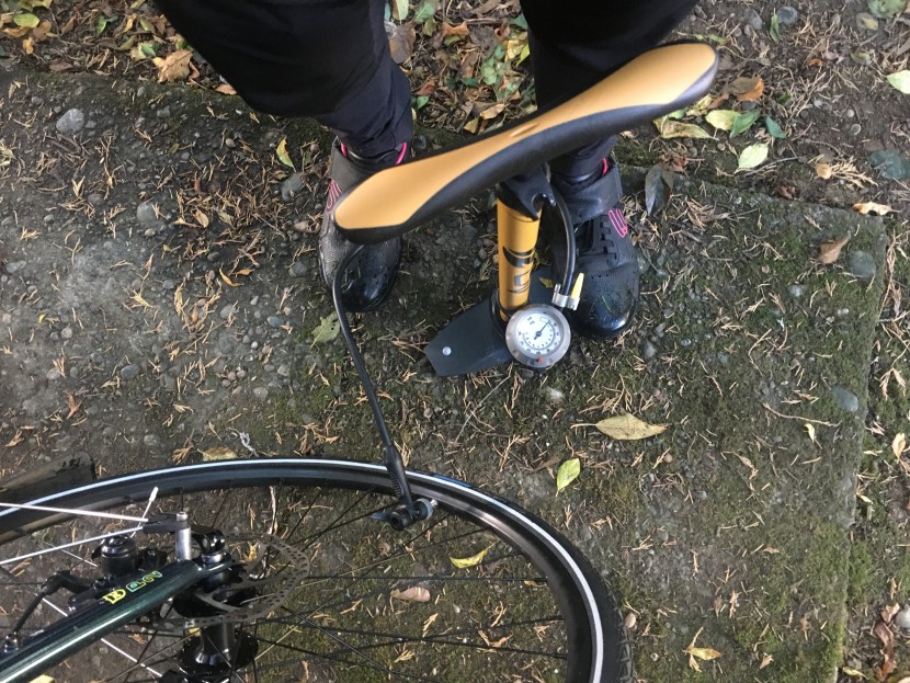 bv bicycle ergonomic - ready, set, pump! the bv bicycle ergonomic floor pump is reasonable...