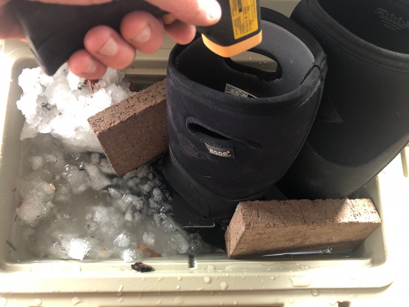 bogs bozeman tall - testing the temperature inside this boot compared to the muck boot...