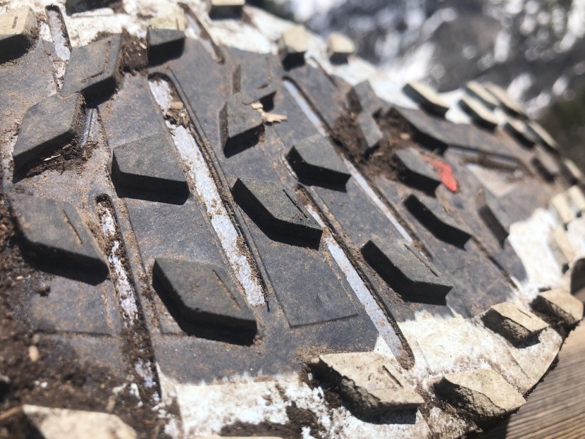 salomon sense ride 3 for women - a look at the non-technical but sticky outsole that does well on...