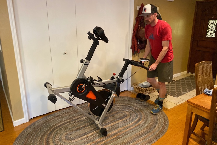 yosuda indoor cycling bike - despite its heavy weight, it is easy to move thanks to the transport...