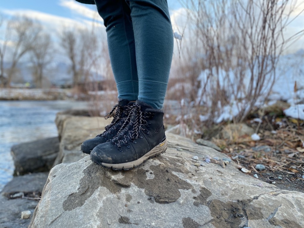 danner weatherized mountain 600 hiking boots