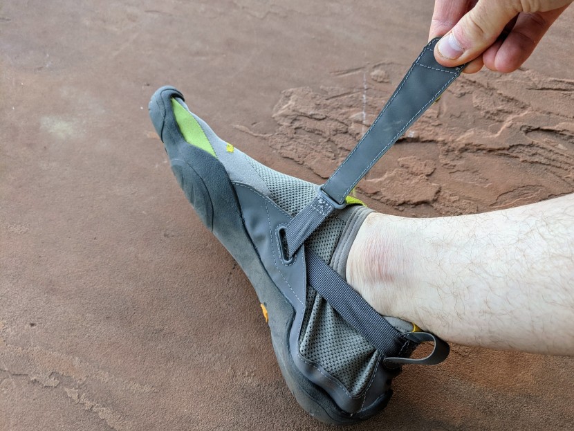 vibram fivefingers kso - the hook-and-loop design pulls a strap around your heel from both...