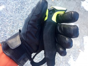 The G3 Via Carbon's foam grip is nicely contoured and comfortable...