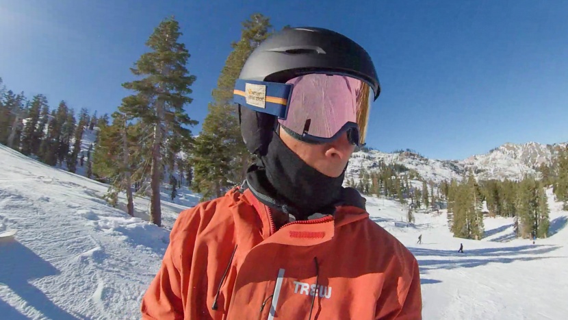 giro ratio mips - the ratio is molded to a long oval head shape.