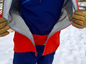 A powder skirt keeps snow out of the hem of the jacket, and internal...