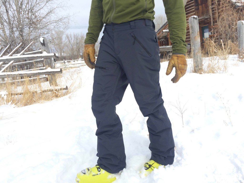 Helly Hansen Switch Cargo Pant Review: A Durable, Versatile Snow